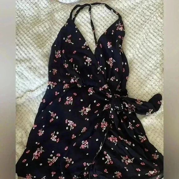 Free People - Tango at Night Black Floral Print Wrap Romper - Picture 8 of 9